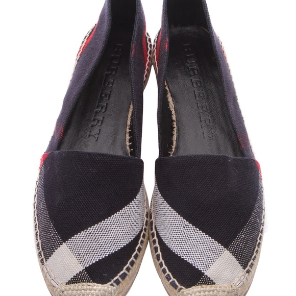 Like NEW Burberry Navy Blue Nova Check Canvas Espadrilles - Picture 2 of 13